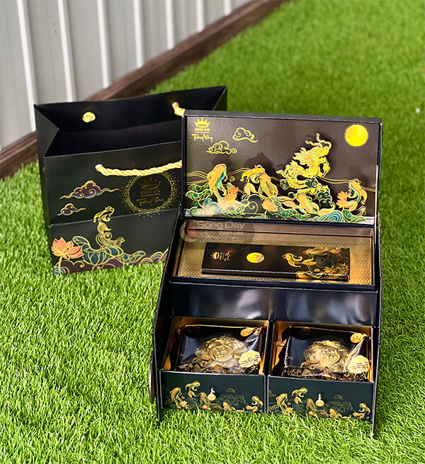 hộp trung thu kinh đô black and gold