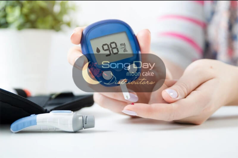 Ăn bánh trun gthu có tăng đường huyết không