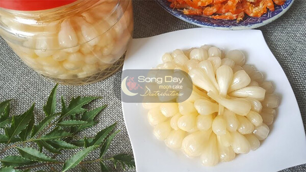 dưa hành củ kiệu
