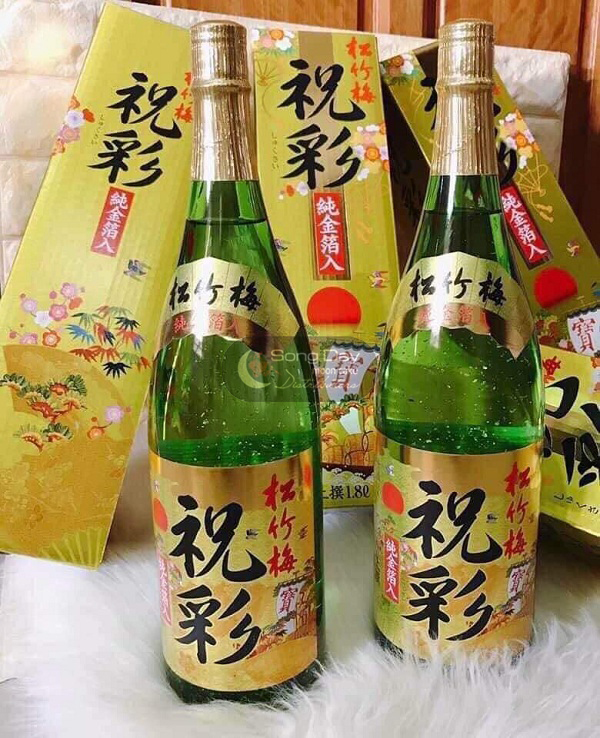 Rượu sake chai Xanh vảy vàng Takara Shozu