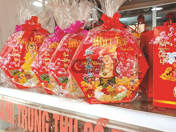 hộp mứt tết xưa