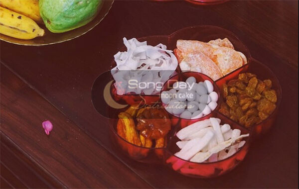 khay mứt tết ngày xưa có gì đặt biệt