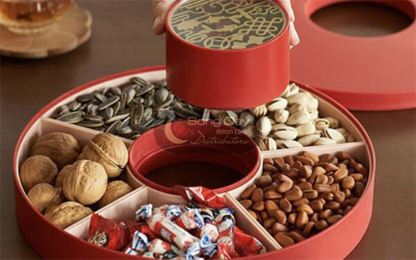 khay bánh keo ngày tết đầy đủ