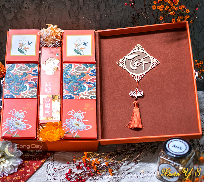 quà tết sang trọng xuân ý 8