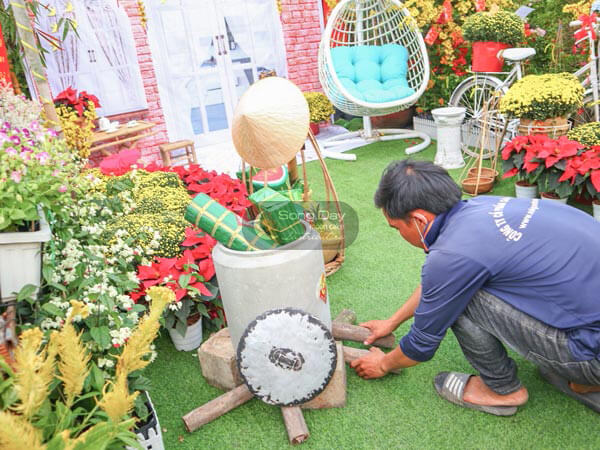 tiểu cảnh ngày Tết theo bố cục sân vườn