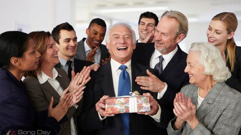 chọn quà tết cho sếp với tiêu chí gì