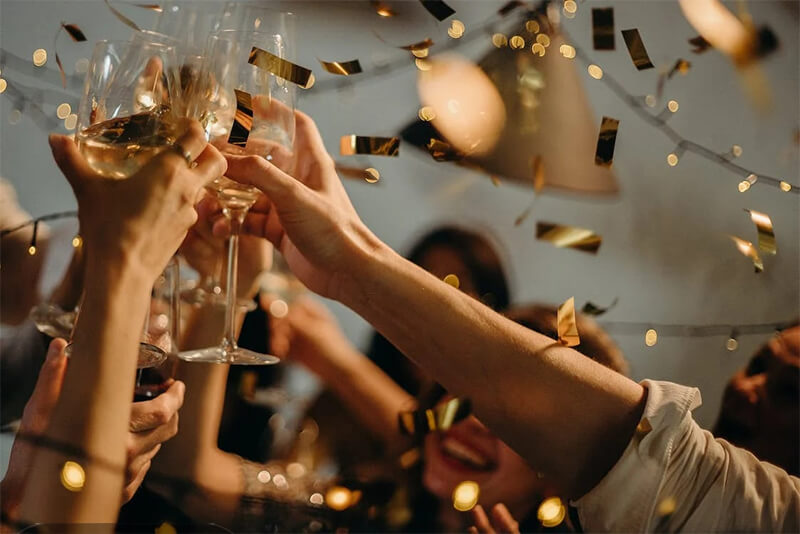 những lời chúc năm mới với bạn bè