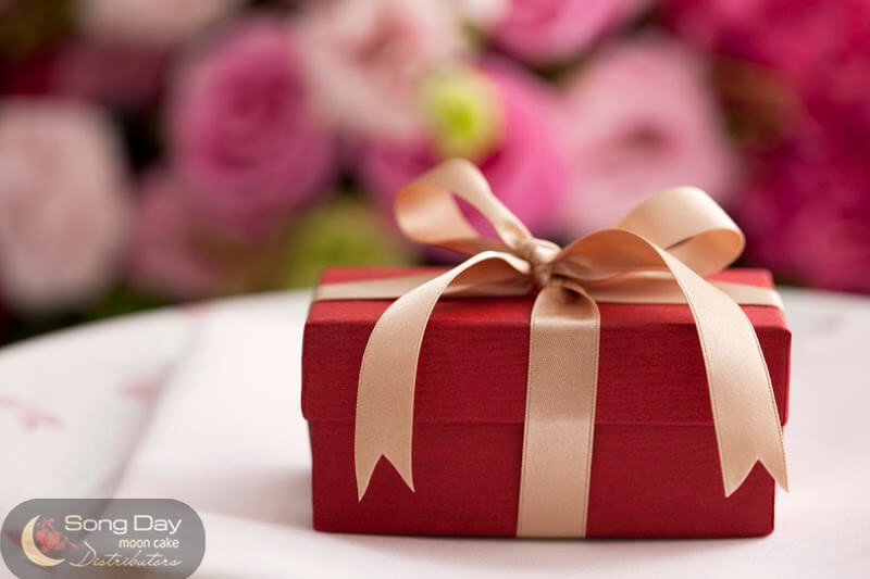 quà tặng tất niên tặng gì