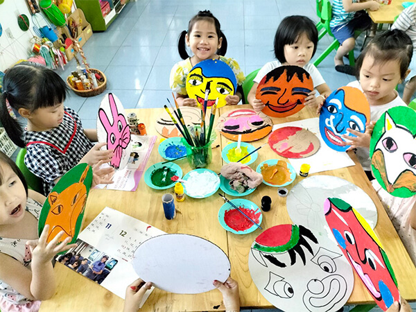 cách buốc làm mặt nạ trung thu cho bé