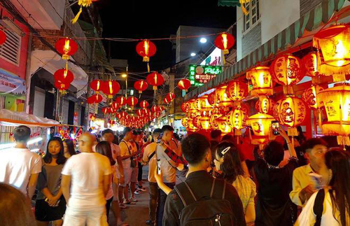 không khí tết trung thu thế nào