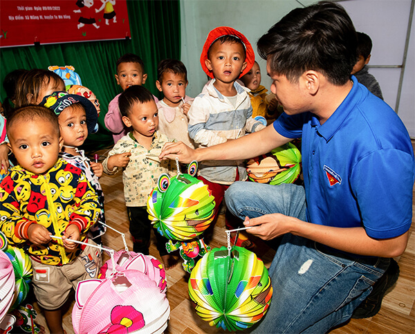 trung thu và những món quà cho trẻ em